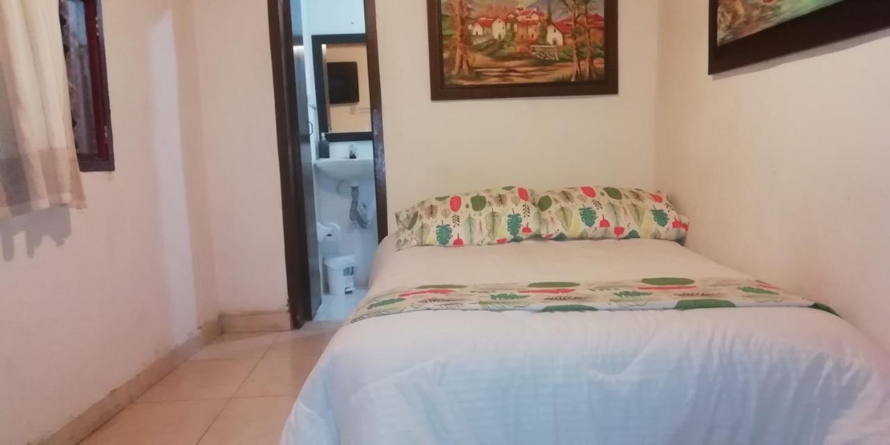 Hostal Caminos De Suesca Hotel Buitenkant foto